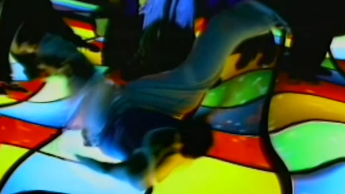 OdeioMadonna's tweet photo. Madonna - Everything 1997 Remix (Official Visualizer) https://t.co/Uc9Vl0ZtqZ