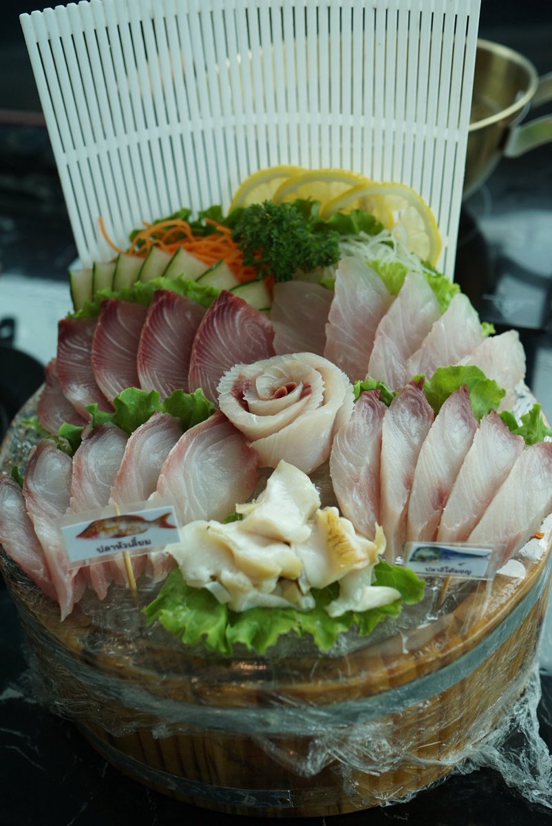 LittleBirbMame's tweet photo. เล็กหงษ์โภชนา เลยค้าบบบ เราทานสาขาพรานนก ปลาอร่อยมาก เค้าจะมีปลาประจำวันตามที่เจ้าของหาได้ด้วยนะ ลองติดตามในเพจ FB ได้เลย ทานแล้วอยากจะเกิดชาติหน้าเป็นออก้าไปเลยเพ่ https://t.co/k07hqBPeDz