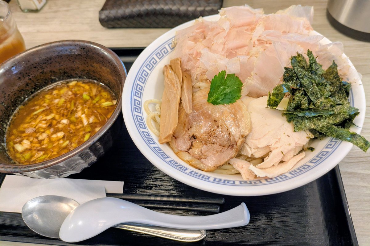 Jsky_00's tweet photo. 本日の推しめん
前回来た時に注文してる人が多かったつけ麺にしてみた https://t.co/eDLcyvBhwK