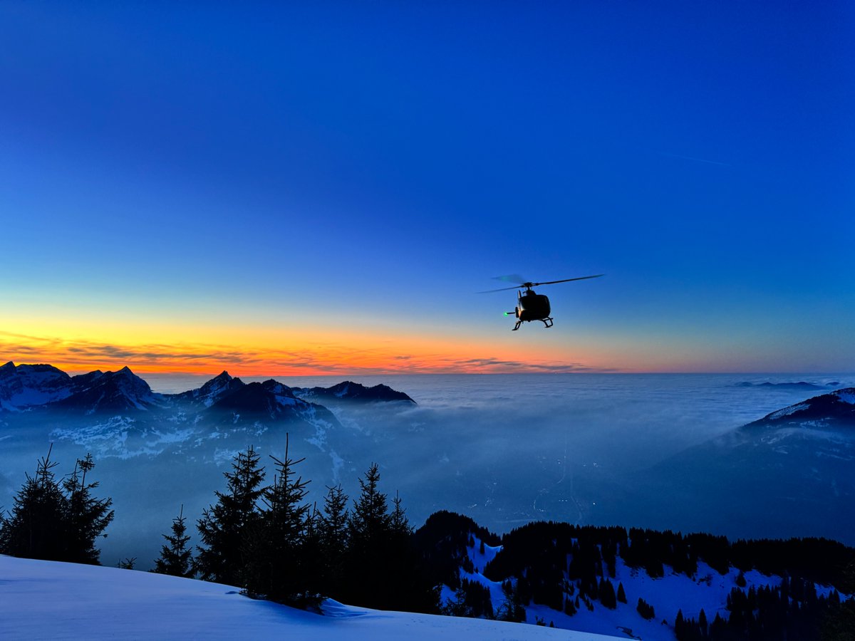 SHA_Swiss's tweet photo. Sicherheit entsteht, wenn wir aus Vorfällen lernen. Neben der Vertretung der Schweizer Helikopterbranche befassen wir uns deshalb auch mit Flugsicherheit und Prävention.

Lesenswert: SUST Präventions-Bulletin 01/2026

📄 https://t.co/HLXw1Db7zH https://t.co/VNKOilvvoR