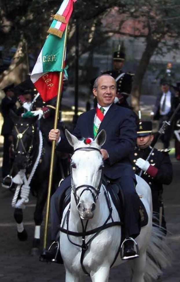 MagdaGraciasFCH's tweet photo. Me siento muy orgullosa de haber votado por el presidente @FelipeCalderon hace ya #20Años https://t.co/pP7vCB29r7
