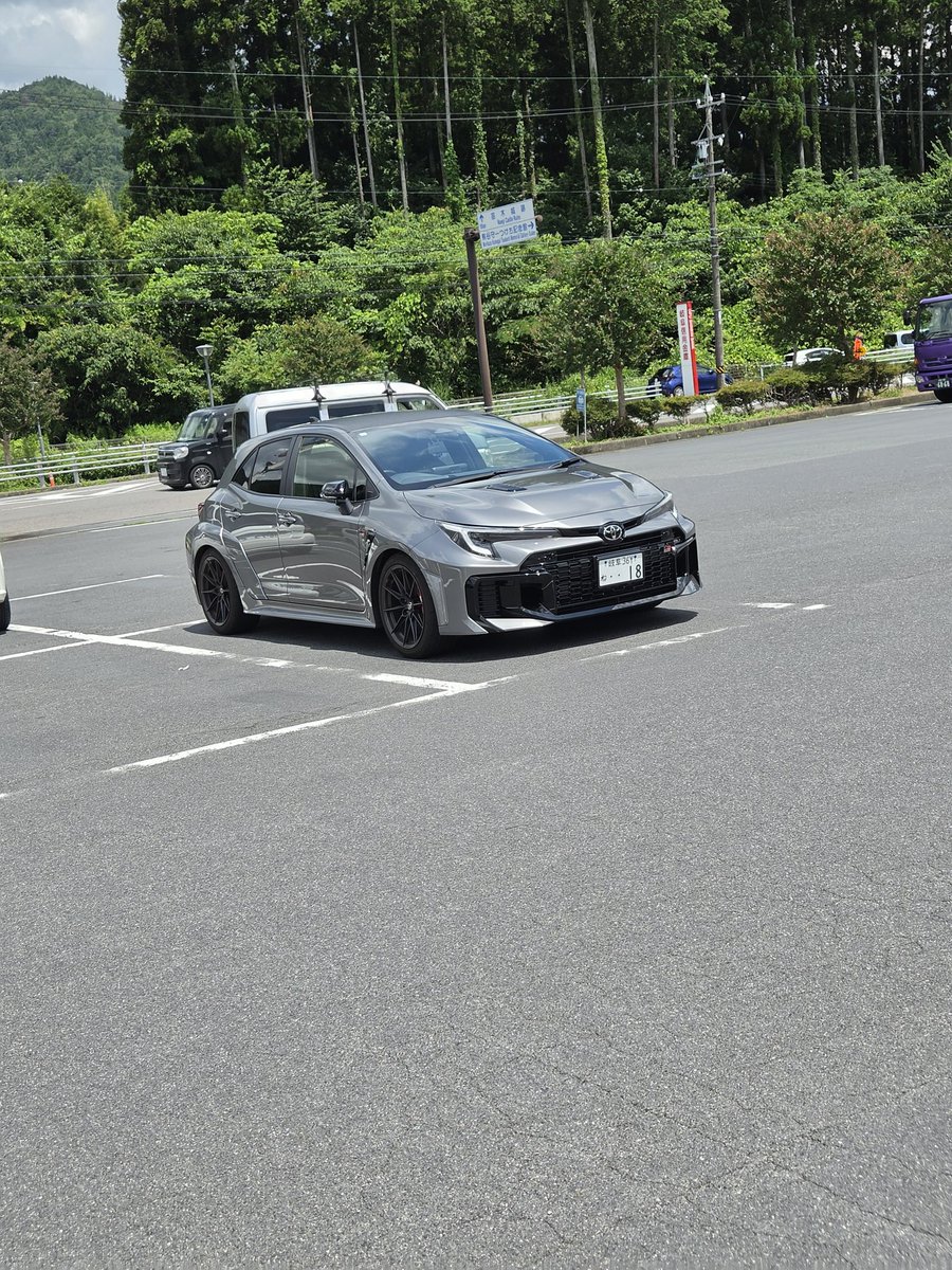 mtgoroGRCorolla's tweet photo. 無事ゴールド免許に更新できた
明日東京行くために車変えたので遠回りしてドライブ楽しみながらゆっくり帰る🐸 https://t.co/NJBH7vlLBN