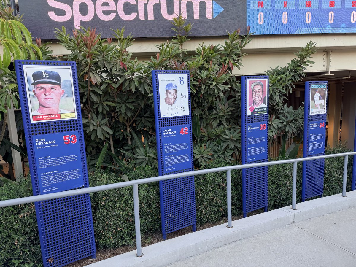ShardRidley's tweet photo. Dodgers baby https://t.co/AaNfml5k9T