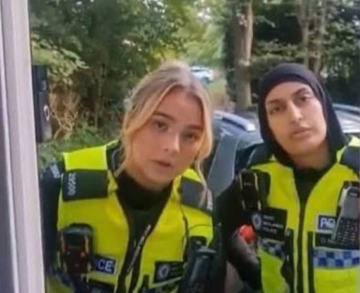 __0HOUR1_'s tweet photo. United Kingdom cops glaring at my posts and realizing I am an American and they can't do shit about it.

😂😂😂😂😂😂😂 https://t.co/MoNlr7ews2