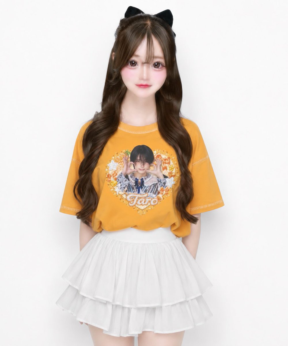 o507_st's tweet photo. 推しT似合うか確かめたくてチャッピーに着せてもらったら鬼可愛くてネ申 https://t.co/bF4CcCfLCO