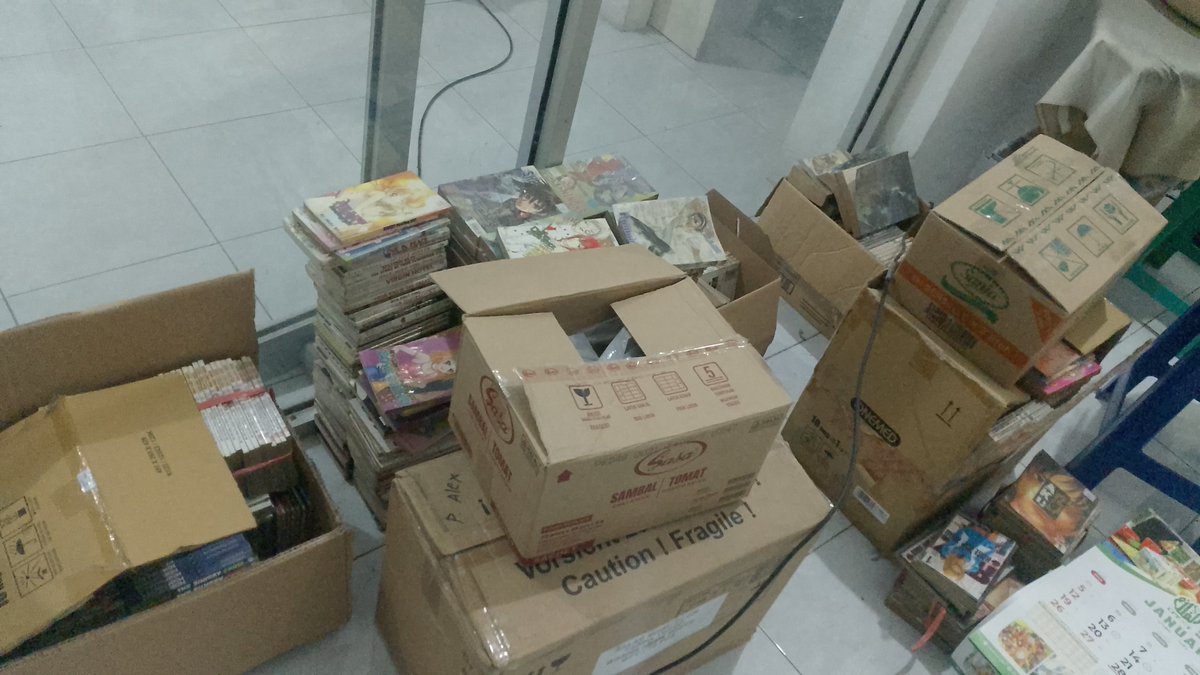 adanaradisini's tweet photo. ✨✨WTS ✨✨
Komik-novel-dll

KLOTER 17!! AKHIRNYAAAAA

Semua pengiriman prefer manual, tapi split juga boleh kok.

NO KEEP KECUALI LUNAS

Need help to RT 🫶 tengkyu 🍀✨ https://t.co/yy05x0IAt1