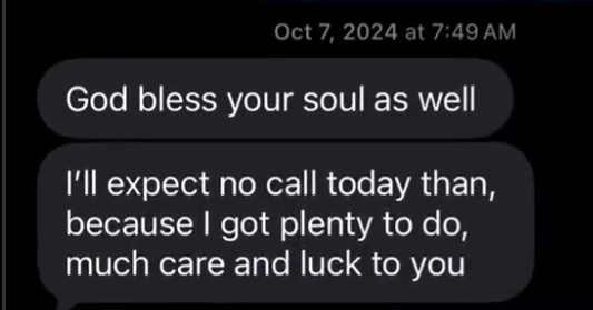 v01dgazer1's tweet photo. It's really strange how Qwel was acting like she was cutting Rox out of her life everywhere via mass unfriending, while at the same time texting him things like this. These messages are 30 minutes apart. https://t.co/smUm51IfAO