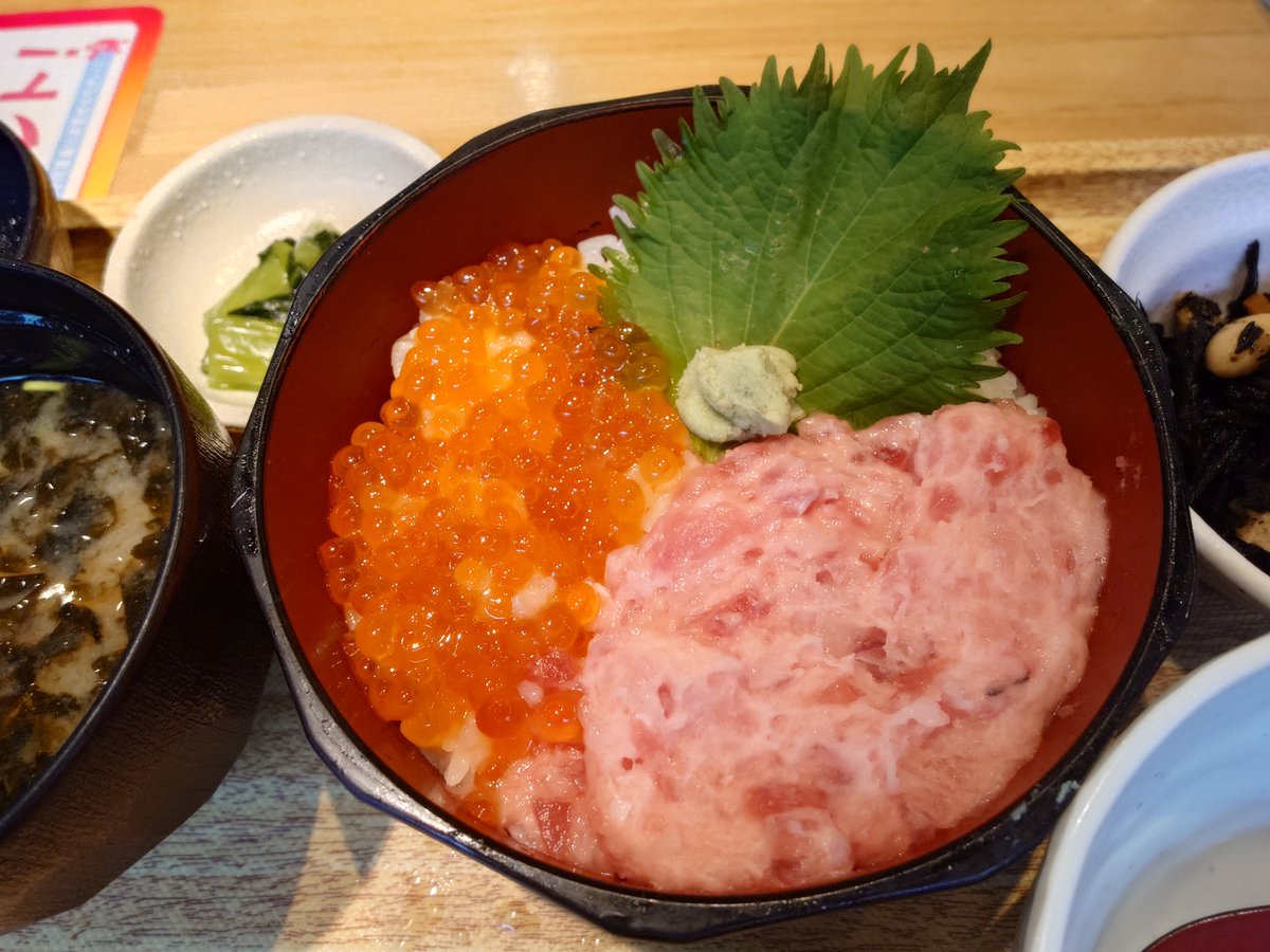 knowsufficiency's tweet photo. #キオクシアHD 寄り底でプラ転したね
下落もすごかったけど反発もすごい勢い
夢は続くか醒めるのかどっちかな？

本日は学芸大学～武蔵小山をサイクリング
#大衆食堂てんぐ大ホール 学芸大学駅前店
にていくらネギトロおひつごはんを頂いた
価格調整にひじき煮を追加

#テンアライド
#株主優待 https://t.co/DRbKrAqbo2