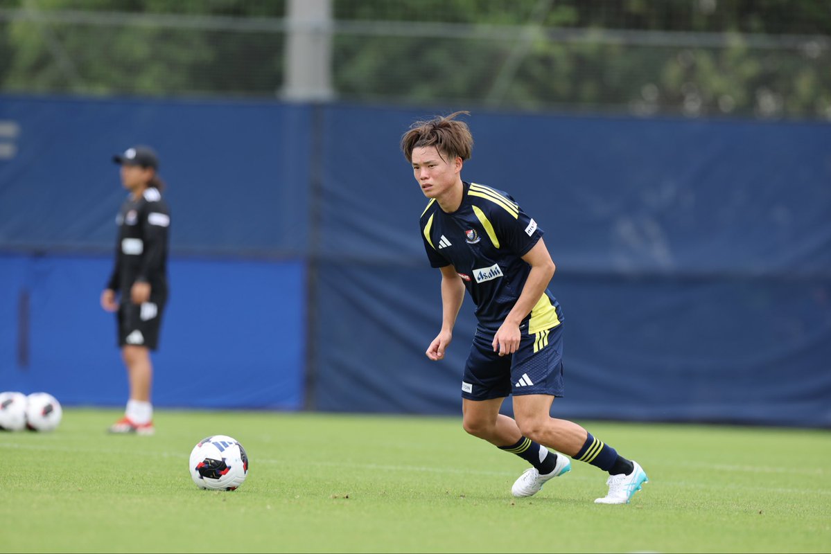 prompt_fmarinos's tweet photo. ———————————————
　📌 𝙏𝙍𝘼𝙄𝙉𝙄𝙉𝙂 𝙋𝙃𝙊𝙏𝙊𝙎
———————————————

2026/27シーズン始動日⚓️
本日のトレーニングフォトギャラリーを #トリプラ で公開📷▶️ https://t.co/WSthiKThXI

#fmarinos https://t.co/xisM6OaQSC