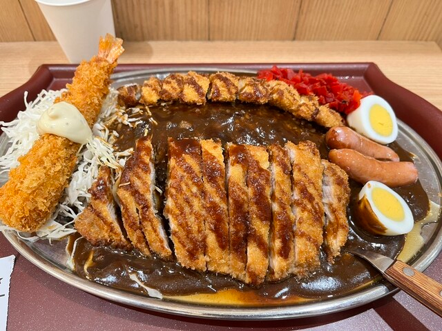 RoryNyko's tweet photo. ラーメン以外も食べるよ！ https://t.co/BpqjtPD0E9