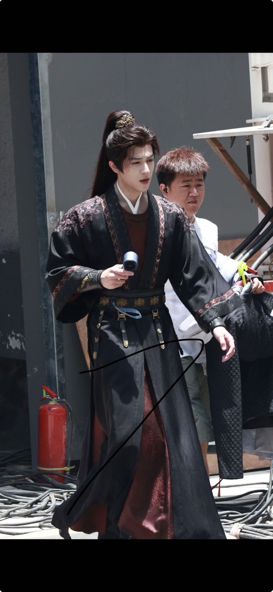 Makomamoru1001's tweet photo. มาค่ะ ชุดใหม่!!

#TheKillingOfBegonia 
#แพทริค #郑宴
#ZhengYan #海棠春 @patrick_pppat https://t.co/GmtmTPhmwD