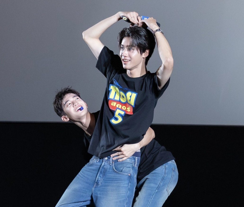 shoguncheang's tweet photo. ทุกคนเงียบบ x_x https://t.co/vTSxuou4Pv