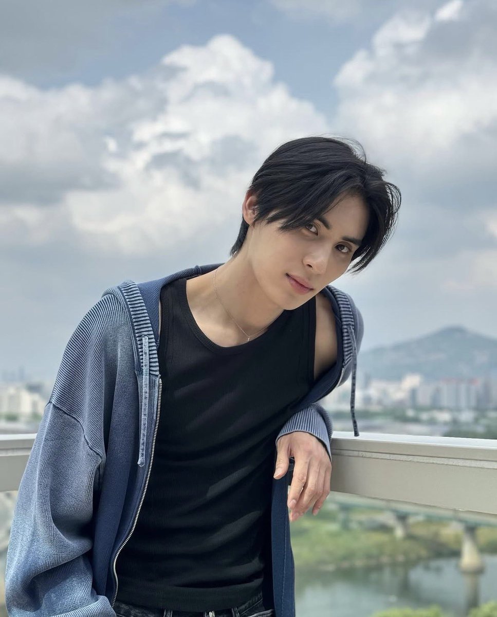 waitingYOO228's tweet photo. ☑️260703
🫡 태양이 전역 D-426

@sf9official
#유태양 #YOOTAEYANG #ユテヤン #SF9 https://t.co/Gna3venOzr