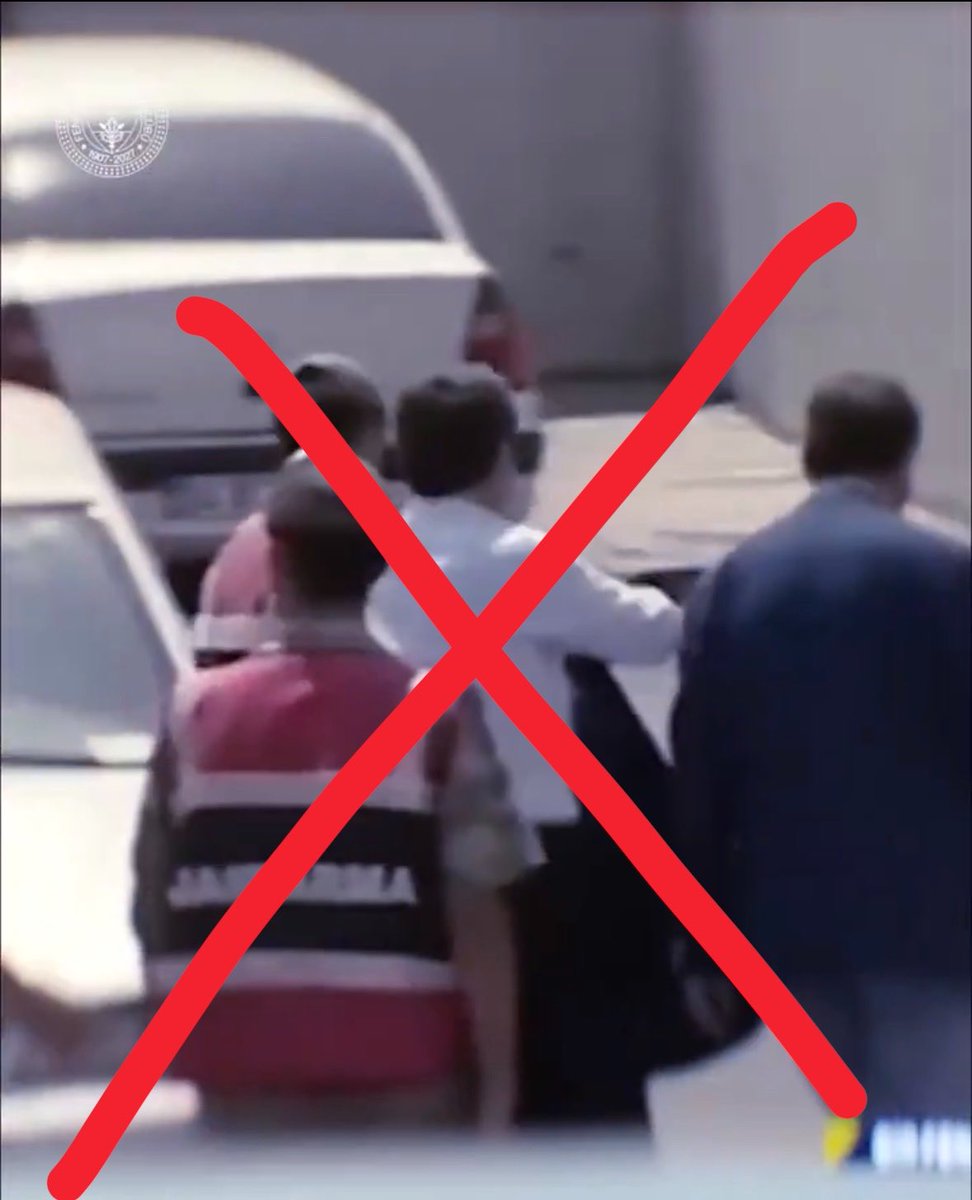 Nemka_K's tweet photo. Aziz Yıldırım, Barış Göktürk, Oğuz Çetin…

Yüzünü videoda sakladığınız adamı insanların hafızasından, vicdanından ve 3 Temmuz’un ruhundan silemezsiniz. Bunu değil siz yedi ceddiniz gelse YAPAMAZ… YAPTIRTMAYIZ…

3 Temmuz demek Aykut Kocaman demektir. O gün bu kulübün en önünde duran, gövdesini Fenerbahçe’ye siper eden adamı yok saymanız tesadüf değil; bilinçli bir sansürdür. Kendi rezilliğiniz yüzünden yüzünü paylaşmaya yüzünüzün olmamasına veriyoruz…

Tarihi sizin kurgularınızı değil, o gün dimdik duran adamın duruşunu yazdı.

UNUTMAYACAĞIZ… UNUTTURAMAYACAKSINIZ…