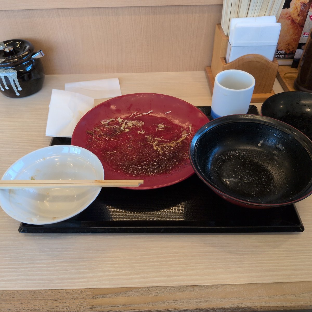 T800ver02's tweet photo. ごちそうさまでした。
かつやさん、『大判豚生姜焼き×チキンカツ』美味しかったので是非レギュラーメニュー化お願いします。 https://t.co/YTET2ja555