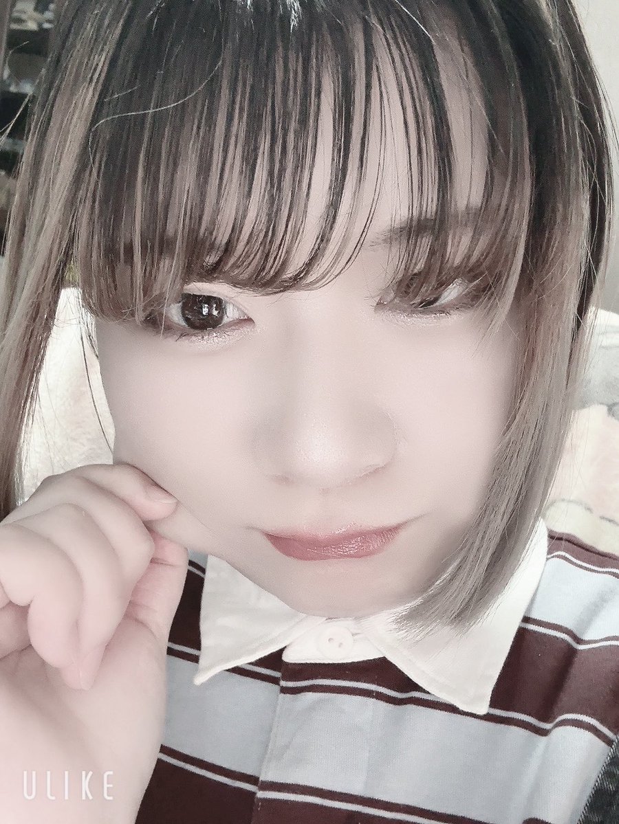 suki______ma's tweet photo. 正面から見られたら終わる https://t.co/Q56ceHIckN