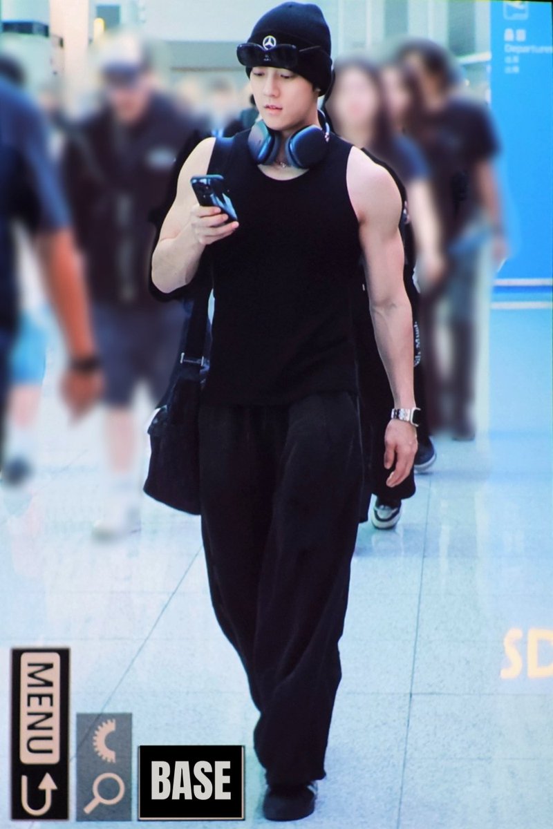2mhbase's tweet photo. 260703 ICN 출국
🖤🖤

#비투비 #이민혁 #허타람찌 #BTOB #HUTA
@btob2mh https://t.co/VbYIjyLeNk