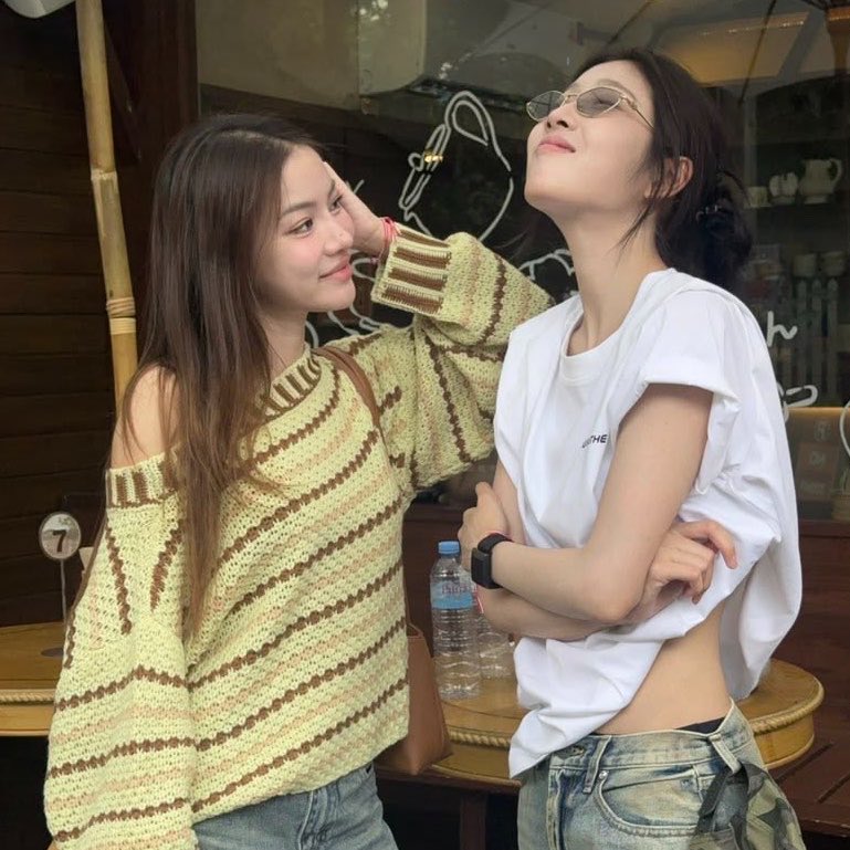 miwpuo's tweet photo. idk they’re like the most domestic gfs coded cp ever to me

#puyfaiploy https://t.co/X8UQWm30CY