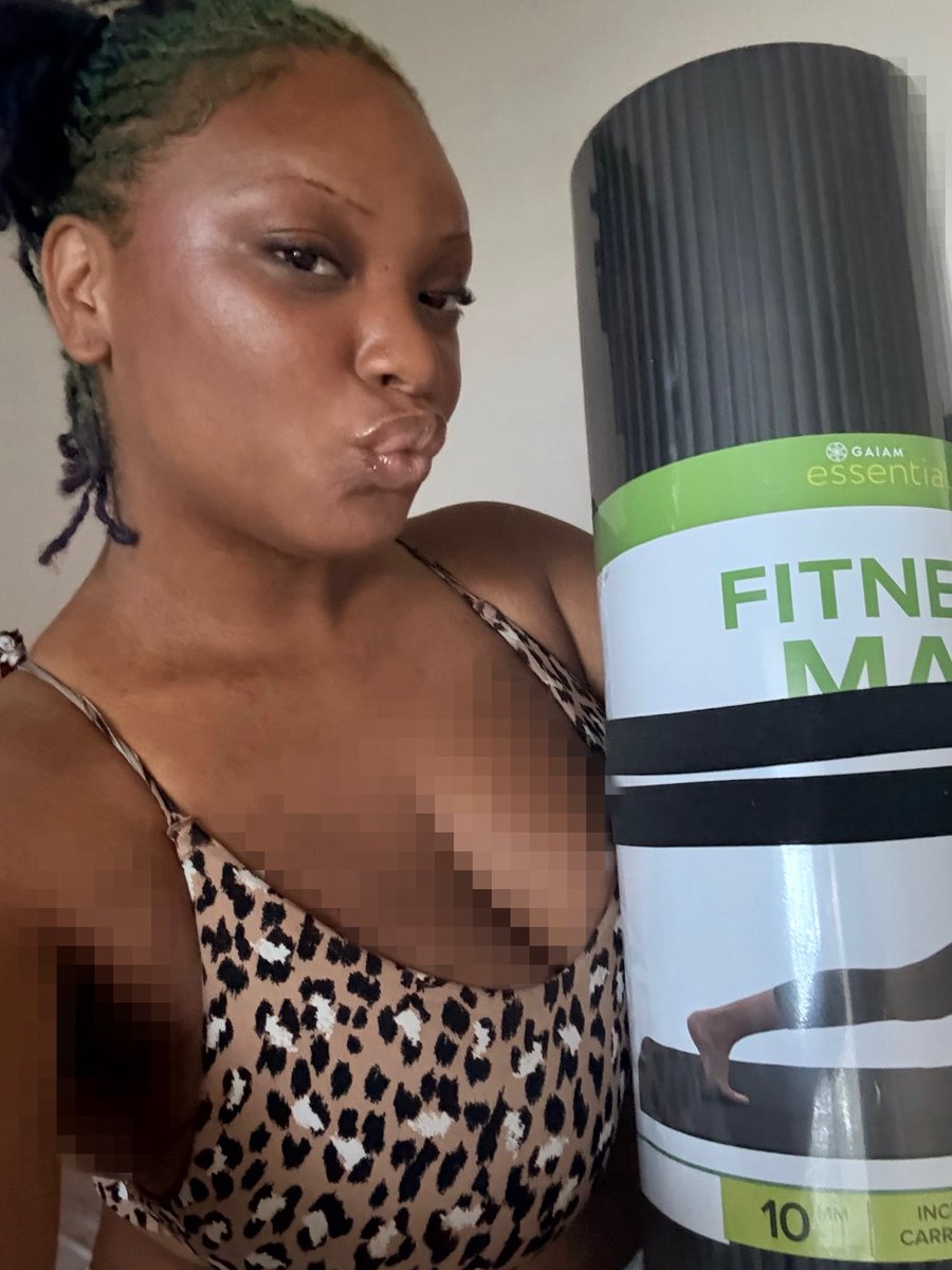 Goddess_ali1's tweet photo. I absolutely love when simp gifts arrive! Now you can watch as my new yoga mat gets closer to me than you ever will!!🥰💖 https://t.co/rGe01Dd7B6