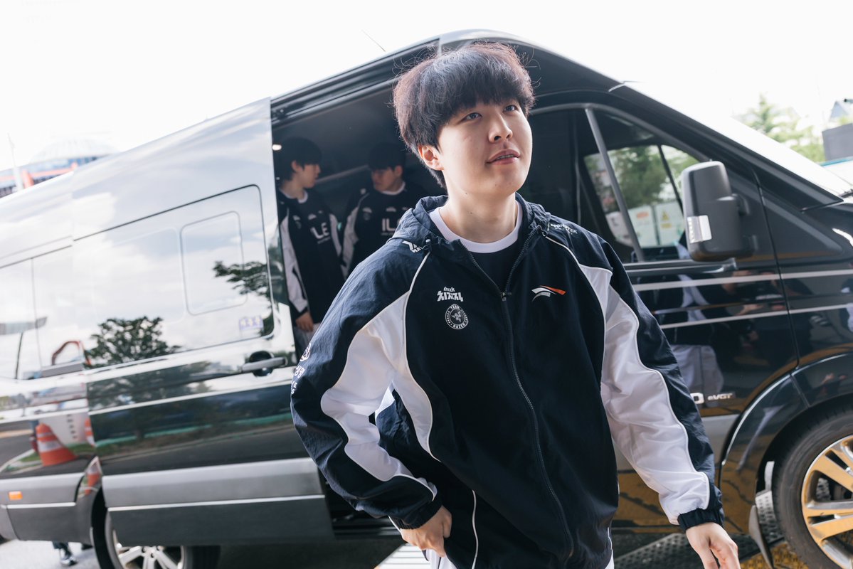 gumayusinism's tweet photo. MSI Bracket Stage 2026 - Day 1

#Delight #Gumayusi #Zeka #Kanavi https://t.co/K8bxx3RlNY