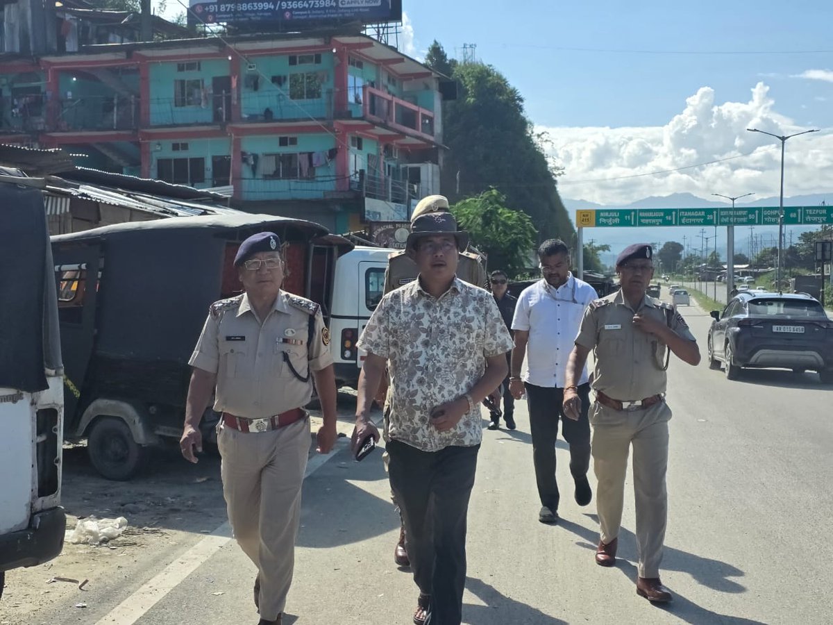 wangsu_d's tweet photo. As the Chairperson of the High-Powered Committee constituted to review and strengthen the Inner Line Permit (ILP) system, had visited the Banderdewa Check Gate and Banderdewa Police Station while en route to Kanubari.

Interacted with the police personnel and officials of the ILP issuing authority to understand the challenges in verifying ILPs and enforcing the system. 

Had a constructive discussion on the existing issues and possible measures to further strengthen its implementation.

Valuable inputs from ground zero are vital ingredients that may strengthen initiatives to have perfect system in place in this frontier state.