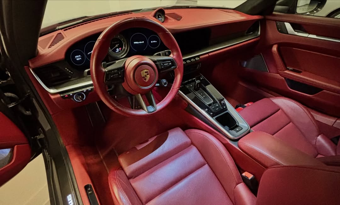 TorquePrime's tweet photo. 2022 Porsche 911 Turbo S https://t.co/QYFjJlTQtE