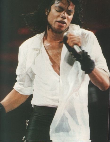 LiberianGirl779's tweet photo. "You've been asked to leave the Jehovah's Witnesses, haven't you?"
"Yes" he said "because I was dancing too sexy for them. They claim my dancing is very sexy, and they prohibit any sensual movements. They did ask me to leave and not come back. But this is how I earn my living by dancing and singing, and they wanted me to stop doing that. I decided I couldn't do it. I just can't stop singing and dancing.”