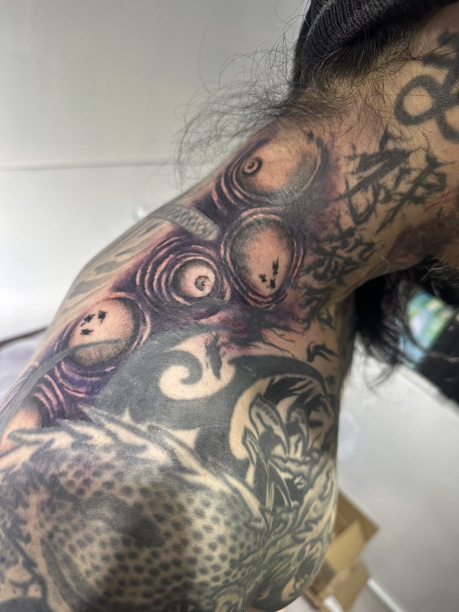 genome_office's tweet photo. #tattoo #tattoos #ink #inktattoo  #Design #刺青 #入墨 #文身 #彫師 #デザイン #タトゥー  #desperado #osaka #osakajapan #伝統 #伝統和彫 #japanesetraditional #전통일본문신　#문신 #디자인 #오사카 #일본 #genome #ゲノム #遺伝子 https://t.co/M2nr8PADuw