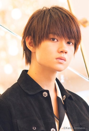 taraichigo's tweet photo. 佐野勇人見れば見るほど何か違和感を感じて、ふっと思ったらずっと見ている中国の脱出ゲーム番組に出演している石凱とそっくりだけど https://t.co/aUav5J5aYu