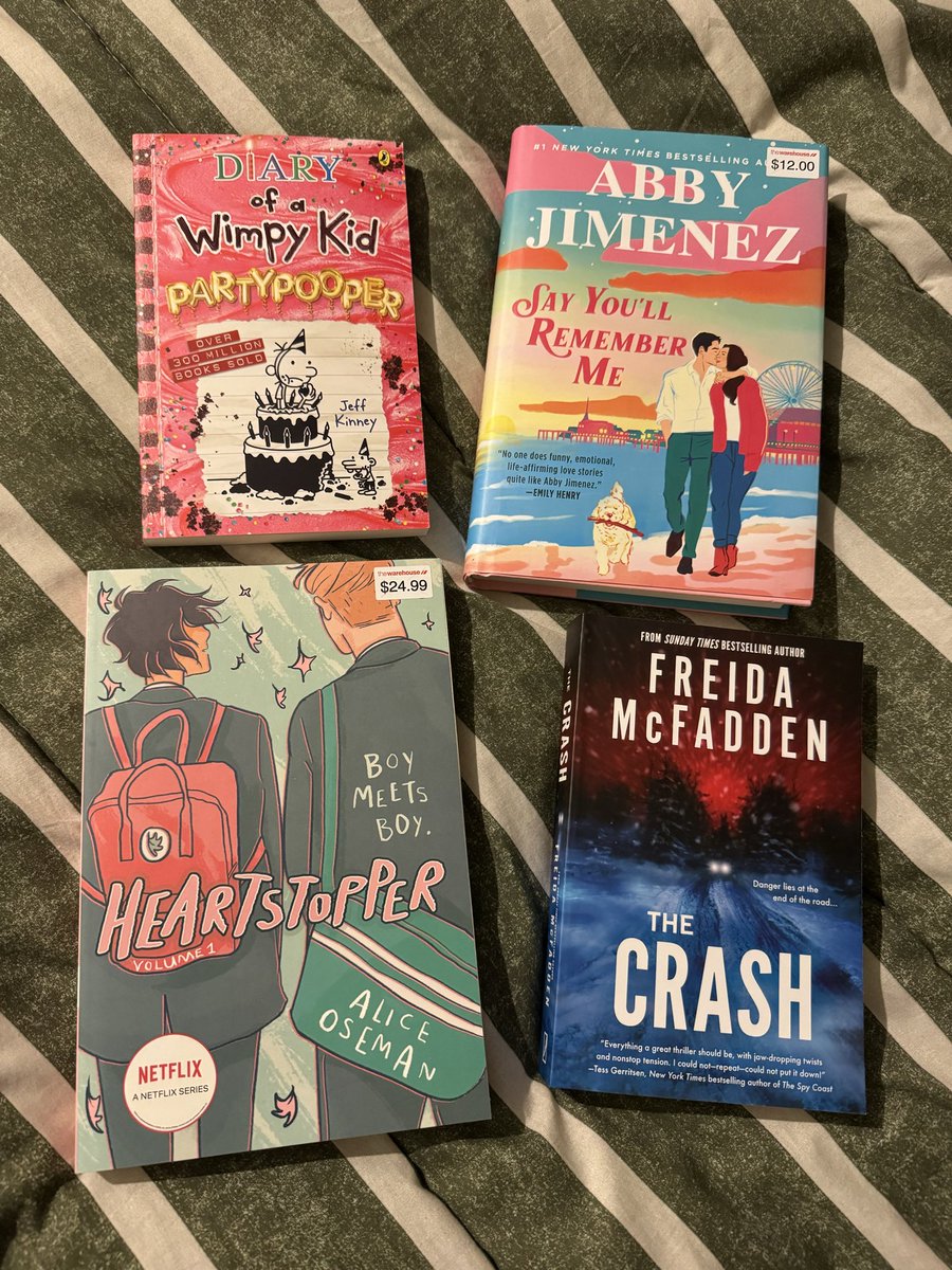 samoreads's tweet photo. book haul 🤭 https://t.co/XkRPpyFkB1