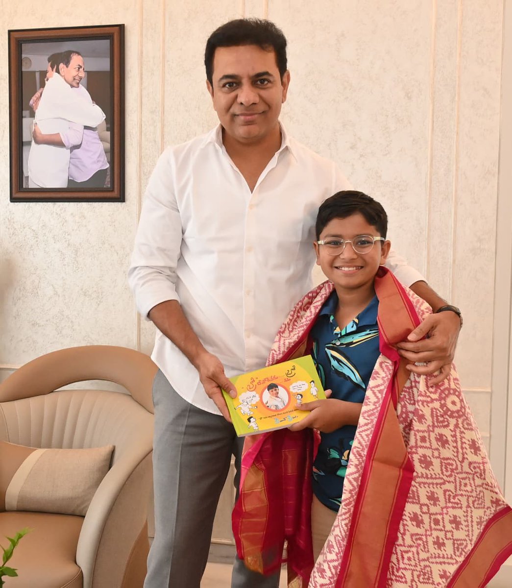 KTRBRS's tweet photo. Met this 11-year-old prodigy, Shriyaan Srirangam, today.

I was amazed by his brilliant cartoons.

He started drawing cartoons at the age of 7, and now he has published a book featuring his best work titled ‘Brochevaarevaru Bro.. Nanu’.

Congratulated this talented young boy and wished him a bright future.