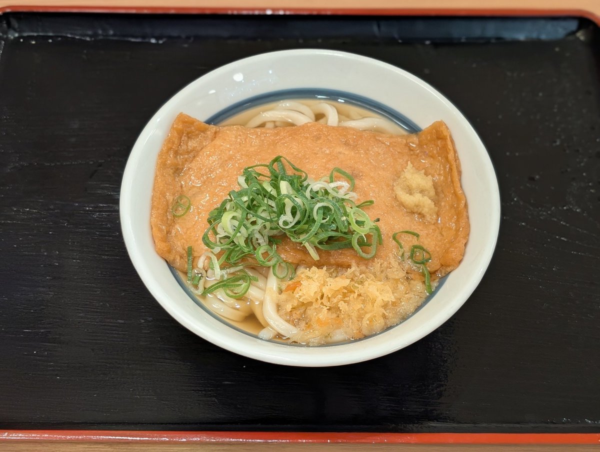 udonsuki117's tweet photo. 2026年7月3日㈮
鶴丸饂飩本舗
きつねうどん頂きました。
半額で265円(税込) https://t.co/BEPfIh93Zq