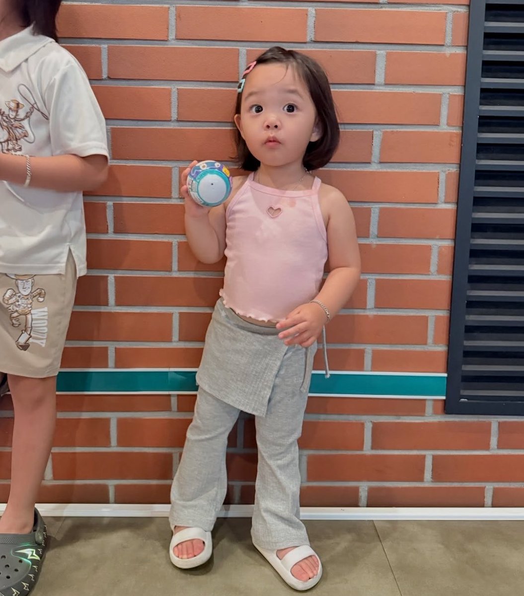 milinajane's tweet photo. บมมี่ของยายน่ารักที่สุดเลย 🩷 https://t.co/oEB8Gj9Azs