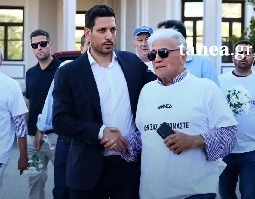 To_pouli_tou_Ro's tweet photo. Δε σας φοβόμαστε, φωνάξαμε τον Ζορό τον καταδικασμένο σε κάθειρξη 10 χρόνια για κατάτμηση έργων σε 45άρια ώστε να τα δίνει με απευθείας ανάθεση (6,5 εκατ. ευρώ ζημία για το Δημόσιο), απιστία και ψευδή βεβαίωση 🤡 Έχει κι άλλη καταδίκη σε κάθειρξη 8 ετών για παράνομες προσλήψεις https://t.co/gE1ZTBmFTm