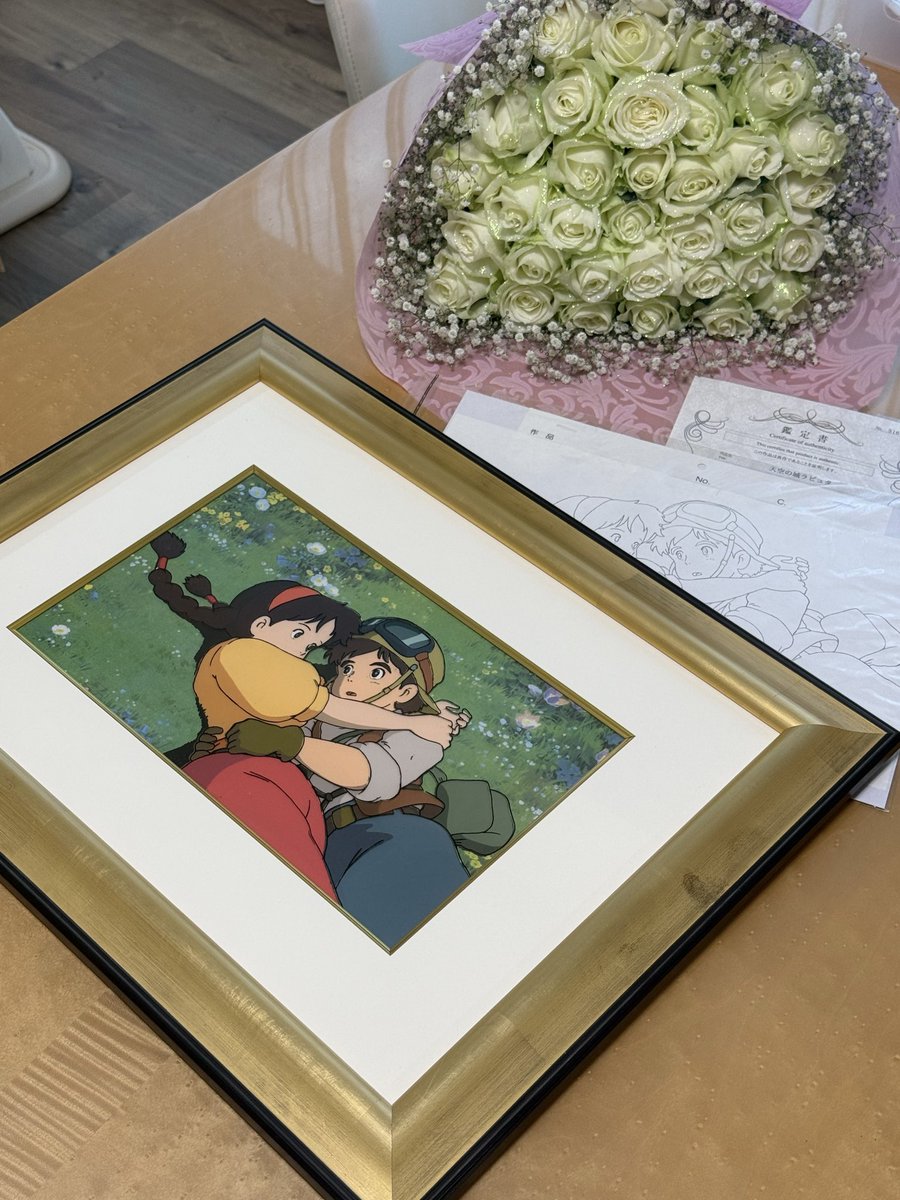 toshiapparel39's tweet photo. 7月3日　大安　結婚記念日

33本のバラ

「生まれ変わってもあなたを愛します（3回生まれ変わっても愛する）意味らしいです🥰

記念に天空の城ラピュタのセル画を購入しました🌆 https://t.co/sEx00FQCGz