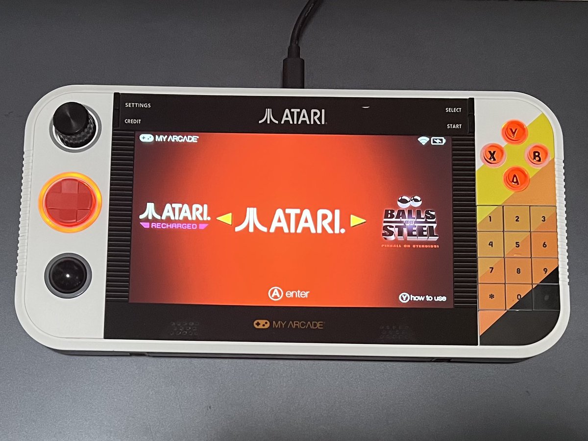 oyaman's tweet photo. 友人からよいよと聞いて買ってしまいました🎮
ミサイルコマンドをトラックボールでプレイしたら左手が攣りました🖐️ https://t.co/yrPsliB8KC