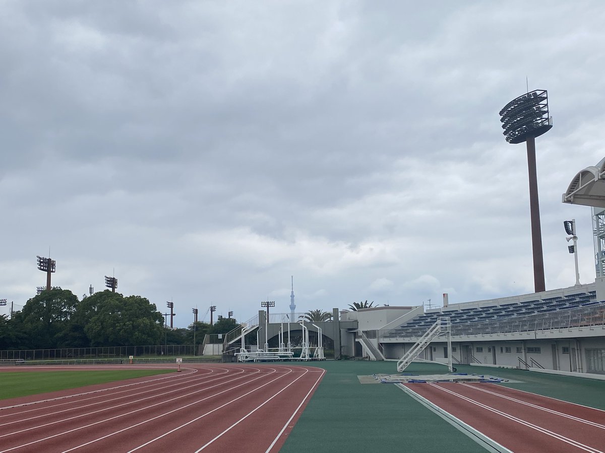 wadaissey's tweet photo. 20260703
150+100 ×2セット（r=wb、R=5分）

午後からの仕事が新木場ということで、初めまして夢の島！

セット走は7割くらいの出力から上げながら3セットの予定だったけど、左ハムに違和感を感じて2セットで終了✋

だいぶ走れなくなってしまったが、慌てない慌てない😊 https://t.co/3lbr72cwdU