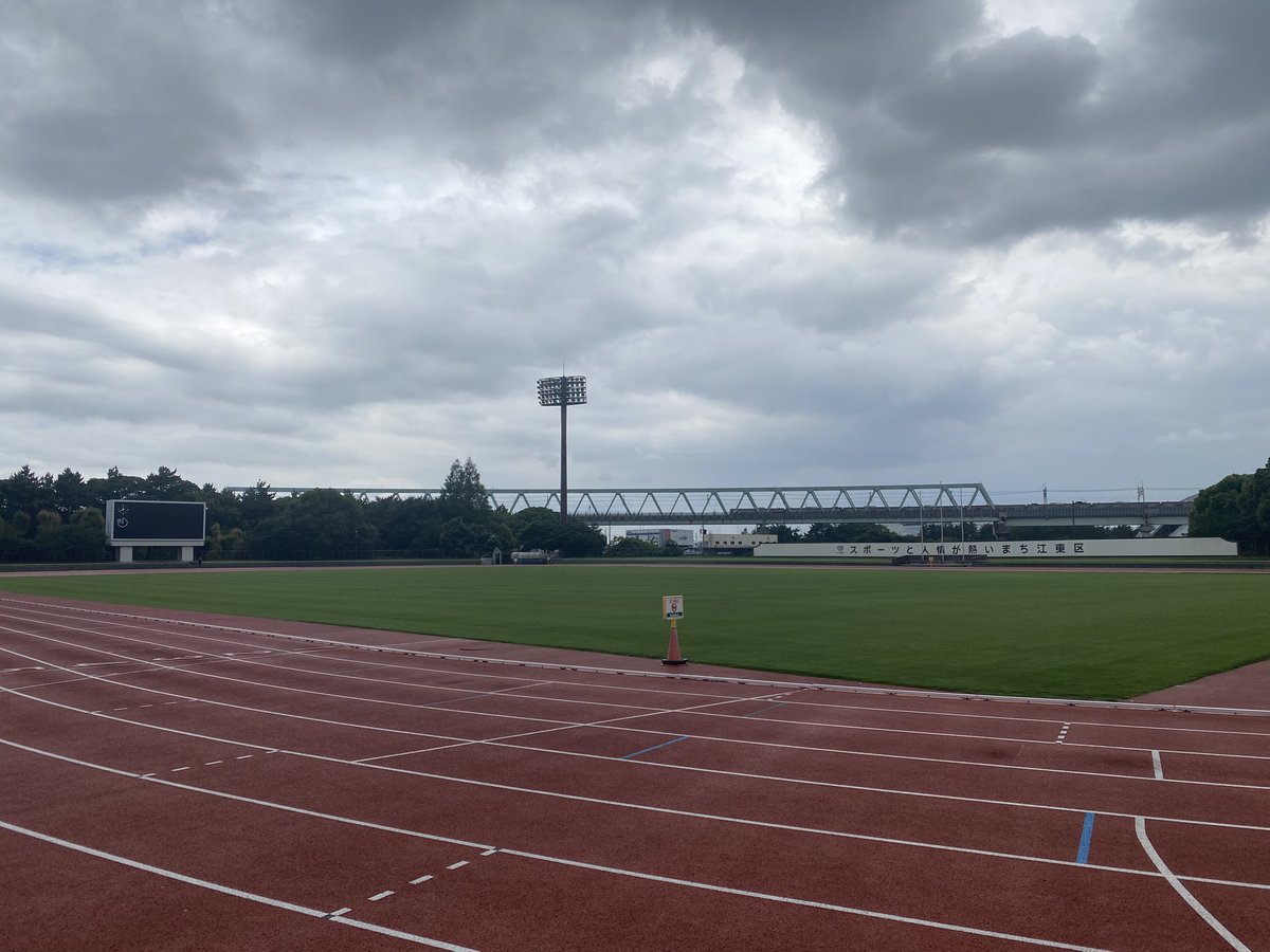 wadaissey's tweet photo. 20260703
150+100 ×2セット（r=wb、R=5分）

午後からの仕事が新木場ということで、初めまして夢の島！

セット走は7割くらいの出力から上げながら3セットの予定だったけど、左ハムに違和感を感じて2セットで終了✋

だいぶ走れなくなってしまったが、慌てない慌てない😊 https://t.co/3lbr72cwdU