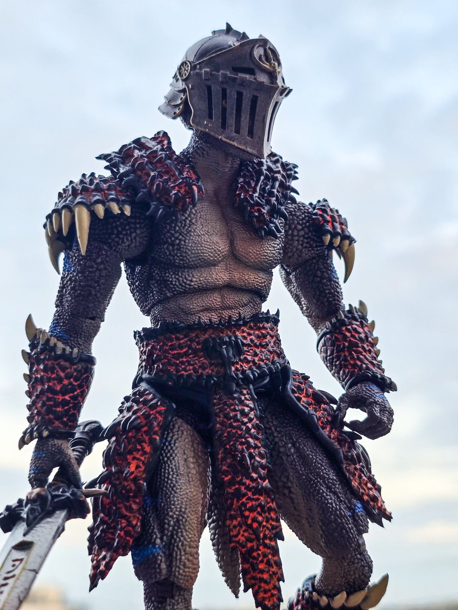 新たな甲冑リザードマン誕生！ Savage Crucibleの「諸島のコ'モ」に