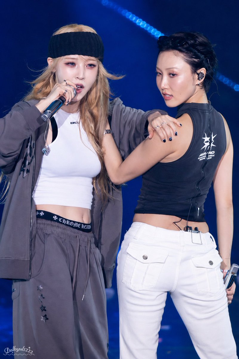 dalbyul1222's tweet photo. 260621
MAMAMOO Moonbyul Hwasa
2026 WORLD TOUR [4WARD]

#MAMAMOO #Moonbyul #Hwasa
#마마무 #문별 #화사 #玟星 #華奢 #ムンビョル #ファサ https://t.co/bWTskkLoz0