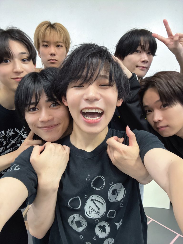 canon_abe's tweet photo. みんなニコニコ、はい、どうぞ！

#忍ゲキ https://t.co/tZIWEtiiSC