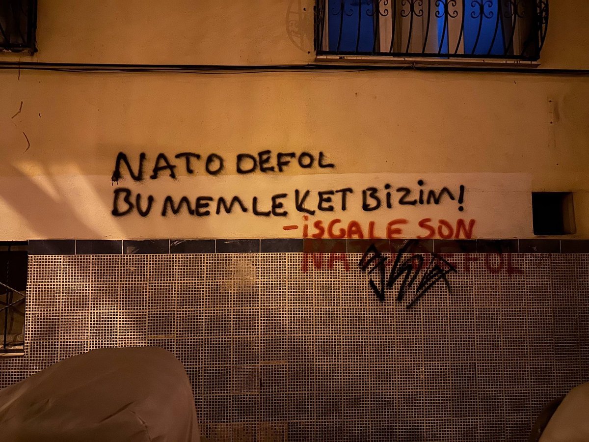 NatoDefol_'s tweet photo. 📍İzmir

7-8 Temmuz'da Ankara'ya gelecek savaş örgütü NATO'ya İzmir halkından bir mesaj var!

"Biz İzmir'de simide gevrek, NATO'ya defol deriz!"

NATO DEFOL, BU MEMLEKET BİZİM! https://t.co/jRYkYj4roD
