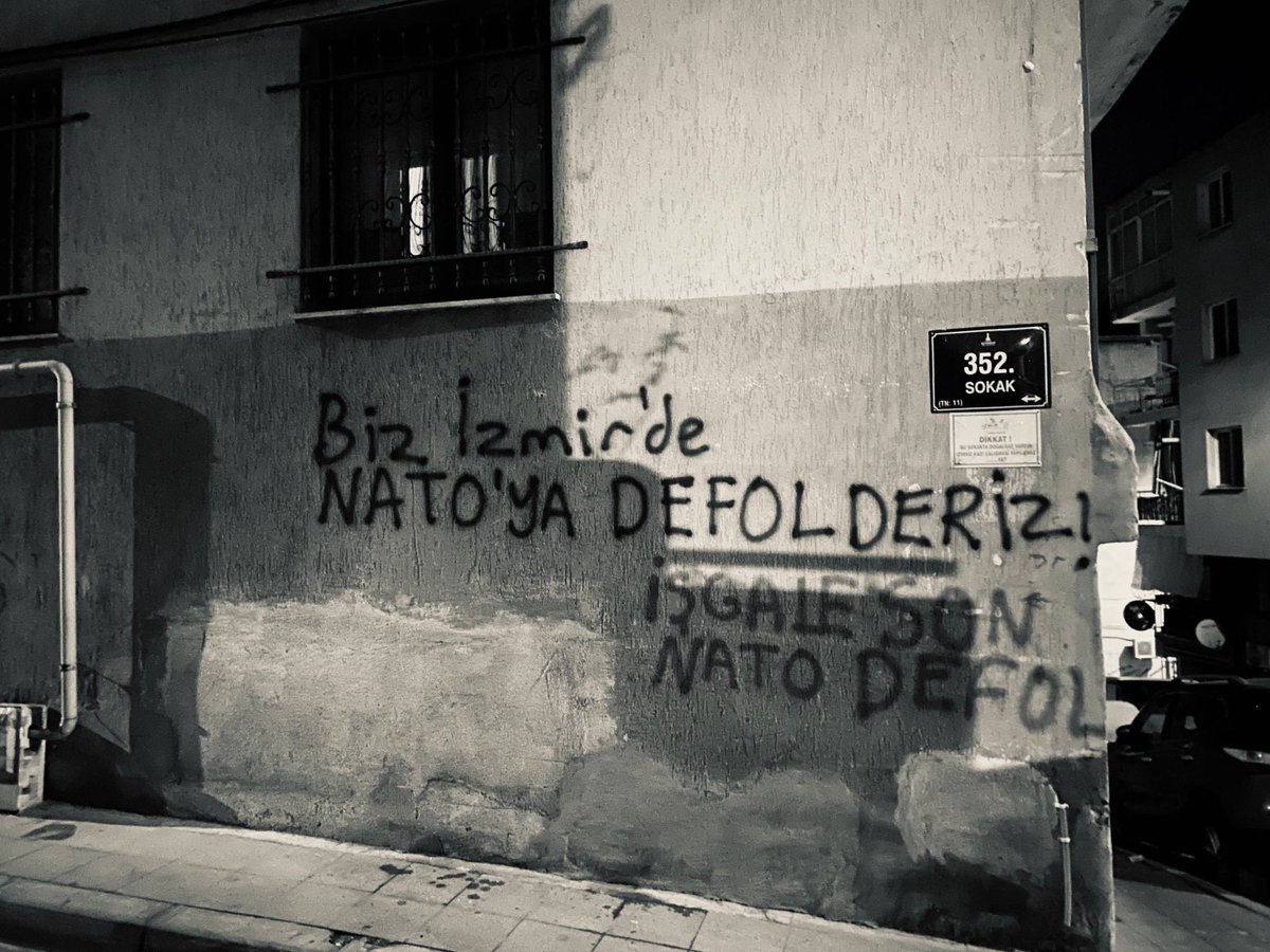 NatoDefol_'s tweet photo. 📍İzmir

7-8 Temmuz'da Ankara'ya gelecek savaş örgütü NATO'ya İzmir halkından bir mesaj var!

"Biz İzmir'de simide gevrek, NATO'ya defol deriz!"

NATO DEFOL, BU MEMLEKET BİZİM! https://t.co/jRYkYj4roD