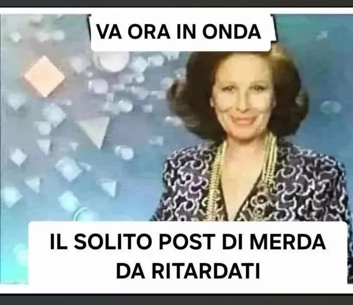 Luca64067635's tweet photo. @claudeherou2 Tutti esperti di legge 😂😂😂 poi li vedo sfilare in procura nel mio ufficio perché accusati di calunnia e diffamazione 😂😂 #eccoicoglioni#😂 https://t.co/nqWEZaLYwd
