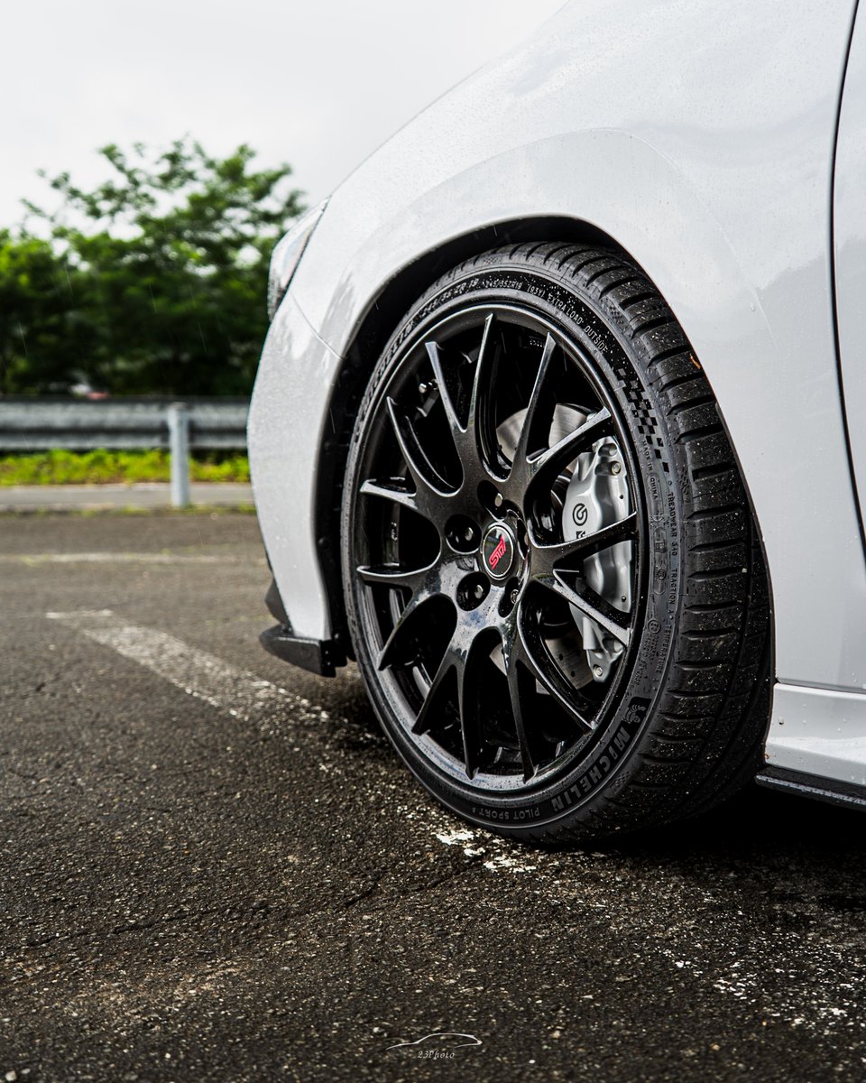 23tsu_san's tweet photo. New Style 🔥

・RS-R Ti2000 down spring
・S207,S208 NBR CP純ホイ
    𝑩𝑩𝑺 𝑹𝑮𝟓𝟐𝟑
・𝑴𝑰𝑪𝑯𝑬𝑳𝑰𝑵 𝑷𝒊𝒍𝒐𝒕 𝑺𝒑𝒐𝒓𝒕 𝟓
    245/35 R19
・𝑩𝒓𝒆𝒎𝒃𝒐 

あくまでも『ファミリーカー👶🏻』としての運用なので、車検通る範囲で『大人のサラッとカッコ良い🏁』をテーマに作りまし��。 https://t.co/GJRWLOyUUJ