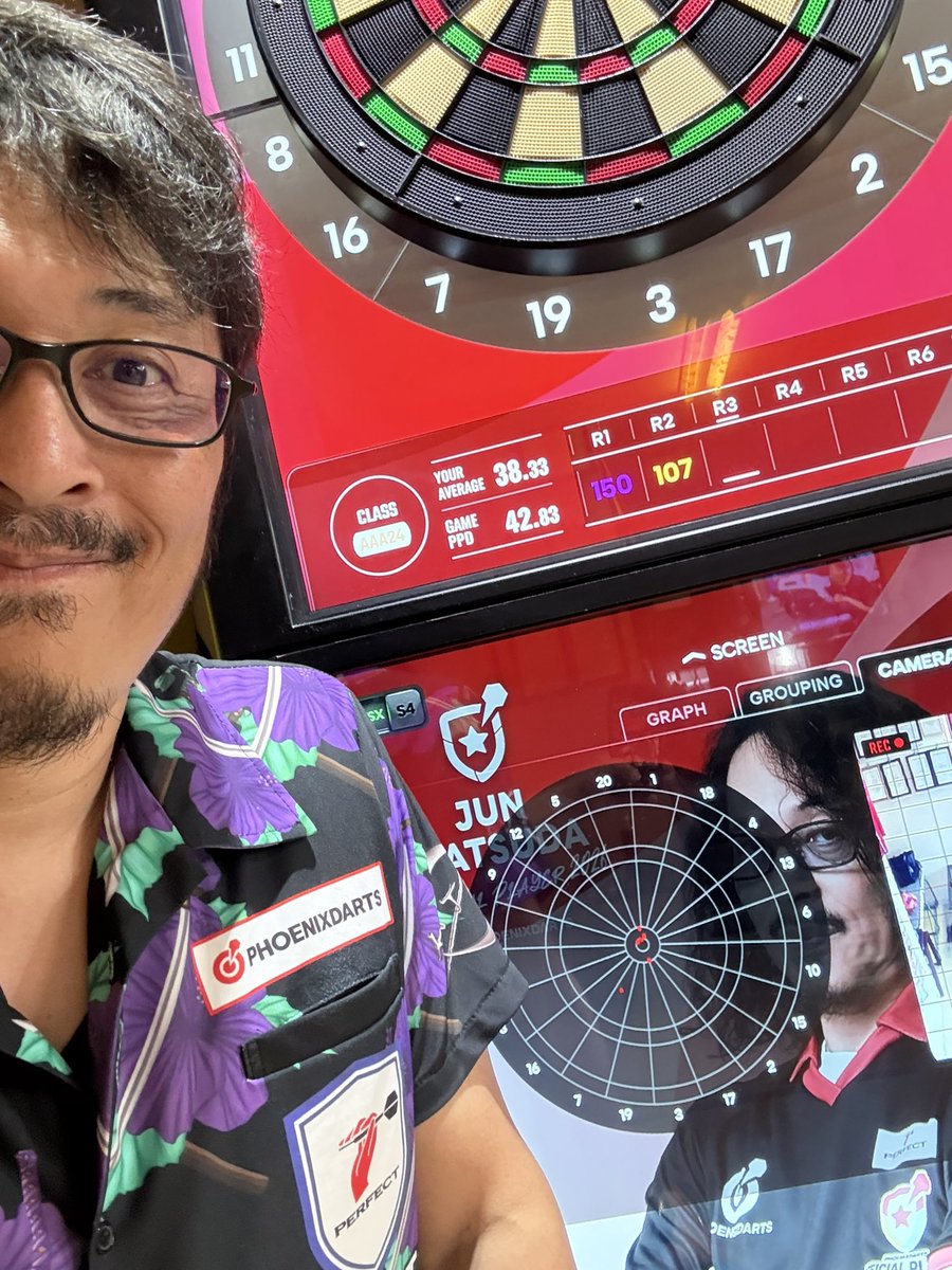 silver_widow's tweet photo. それではプロと対戦キャンペーン✨️
参ります♥️

@PhoenixdartsJP 
 #プロと対戦キャンペーン https://t.co/11hIyRdEHT