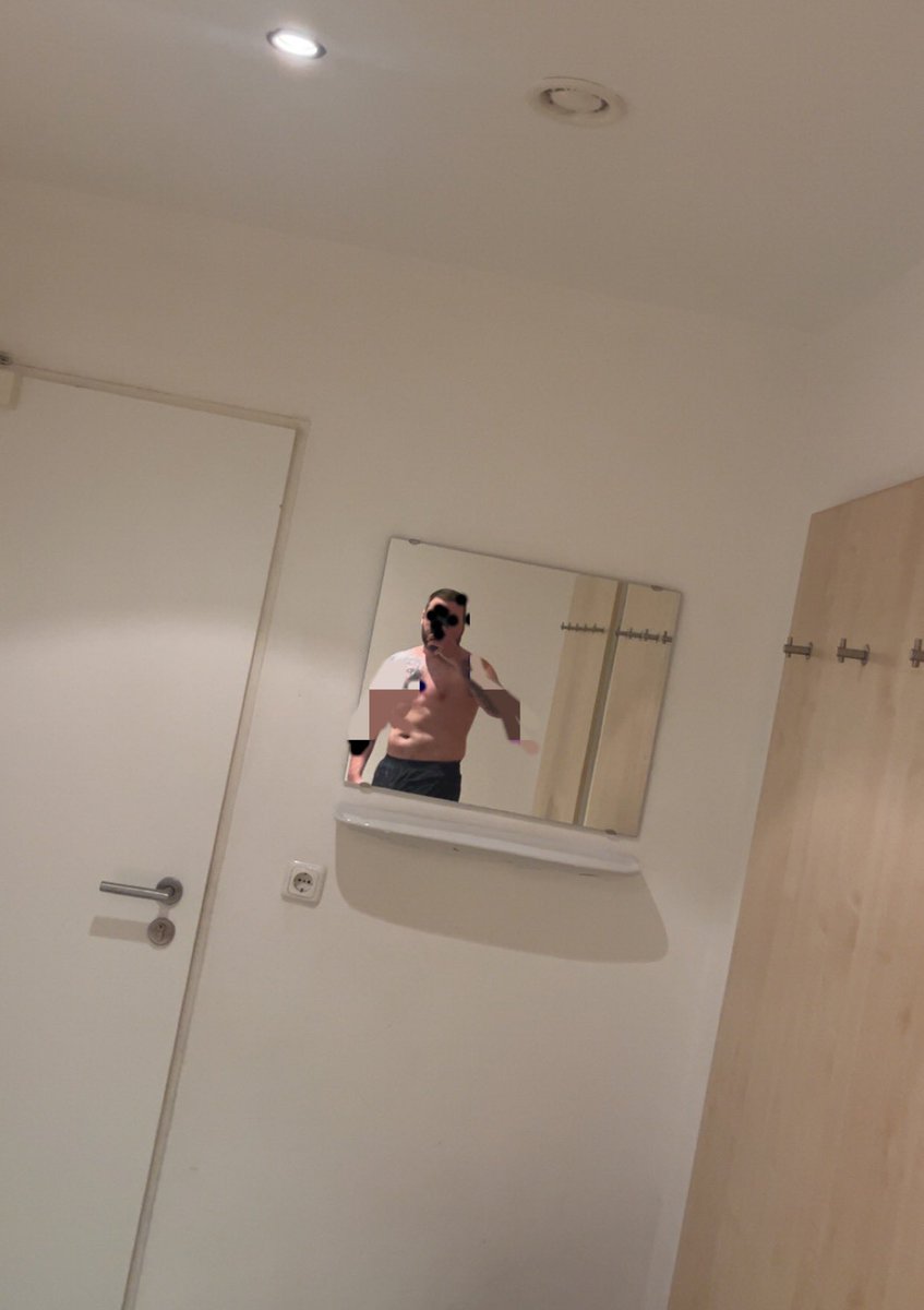 FinDomMentoring's tweet photo. Master is on the way to the airport, I’m going to enjoy my holidays for the next few weeks and you’re going to work and pay for it. Dm to reimburse, also small send losers 🐶

#findom #paypig #cashmaster #humanatm #gayfindom #cashfag #cashslave https://t.co/cVyXKsFzl0