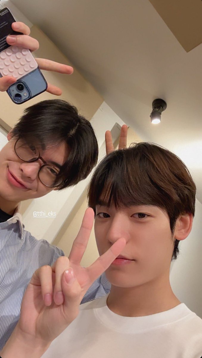 teeteebaipor's tweet photo. มันก็ T(h)eePor อยู่นะ https://t.co/PaQ0W1gjIQ