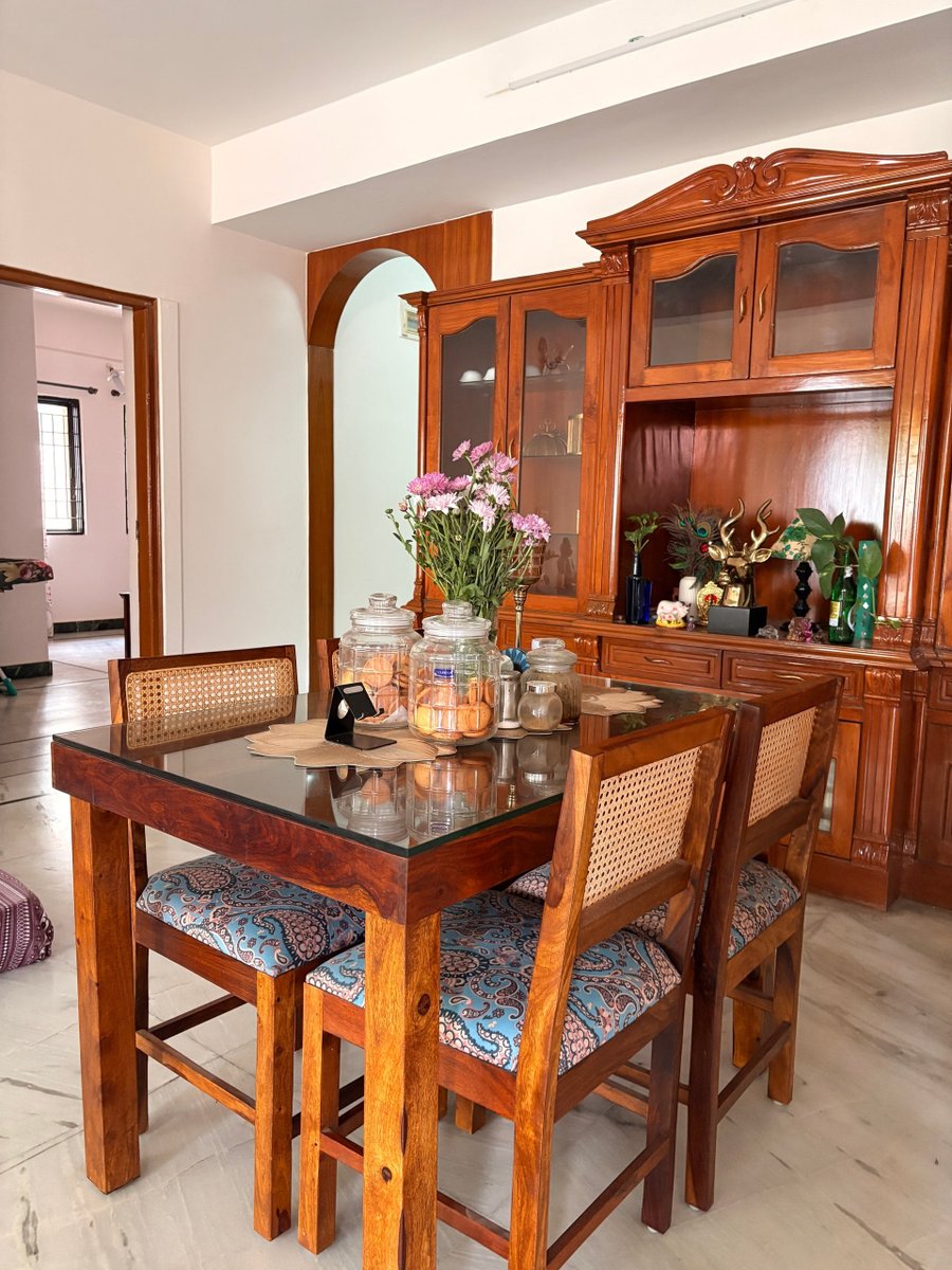 FlatxCo's tweet photo. 🏡 3 BHK Available in Koramangala
💸 Rent: ₹90,000
💰 Deposit: ₹2,70,000
Checkout: https://t.co/uVx1FlEFuE
#flatx #flatsandflatmates #flatmate #Bengaluru https://t.co/pP8nE03U5U