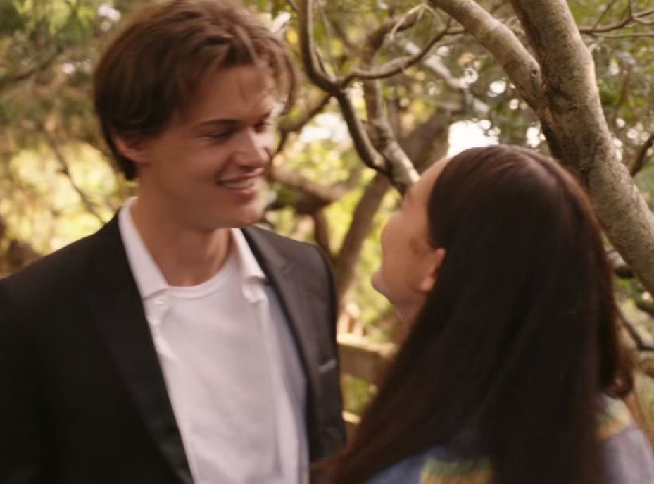 conradvers's tweet photo. the way he looks at her https://t.co/1CH8NqKhra